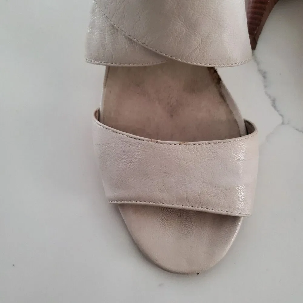 Michael Kors Women's Sandals Size 7.5 Beige Genuine Leather 3.5